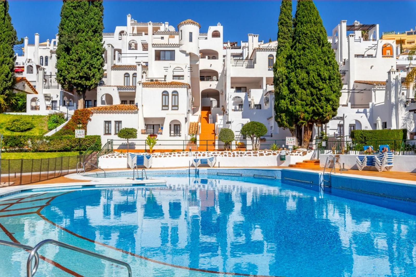Apartment Marvellous Sea Views 2 Bed Pueblo Evita *